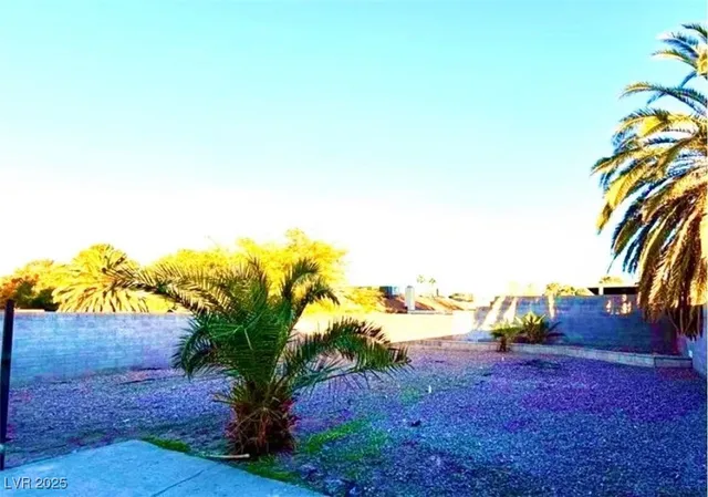 $1,795 | 7006 Cheerful Circle, Las Vegas, NV 89147