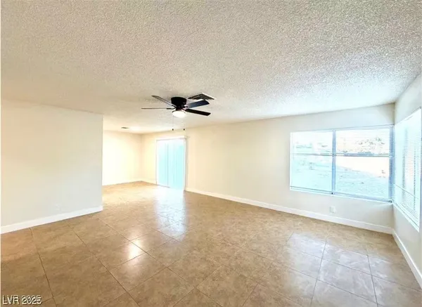$1,745 | 7006 Cheerful Circle, Las Vegas, NV 89147