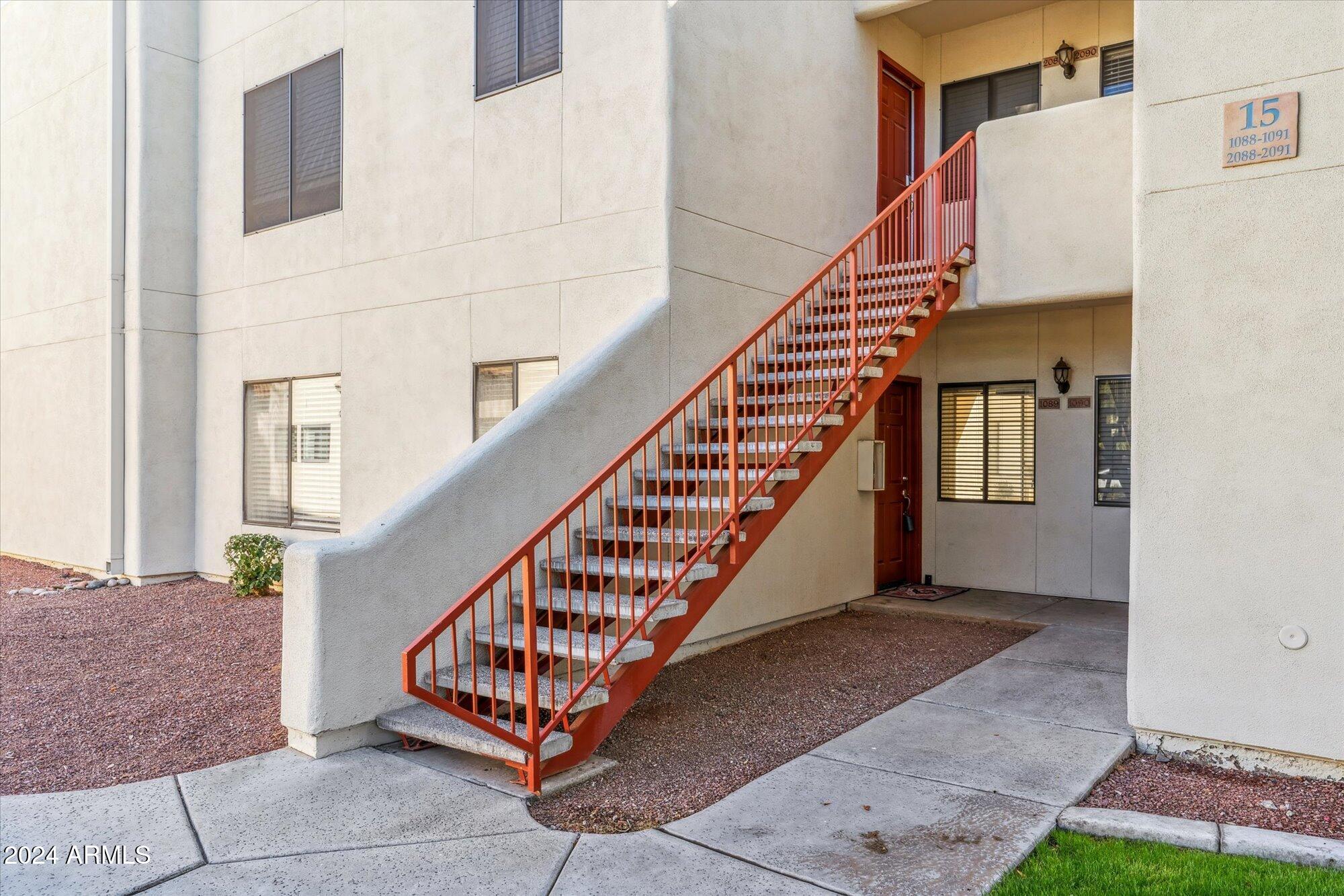 750 East Northern Avenue, Unit 1089 Phoenix, AZ 85020 - Photo 4 of 36 a view of entryway with a front door