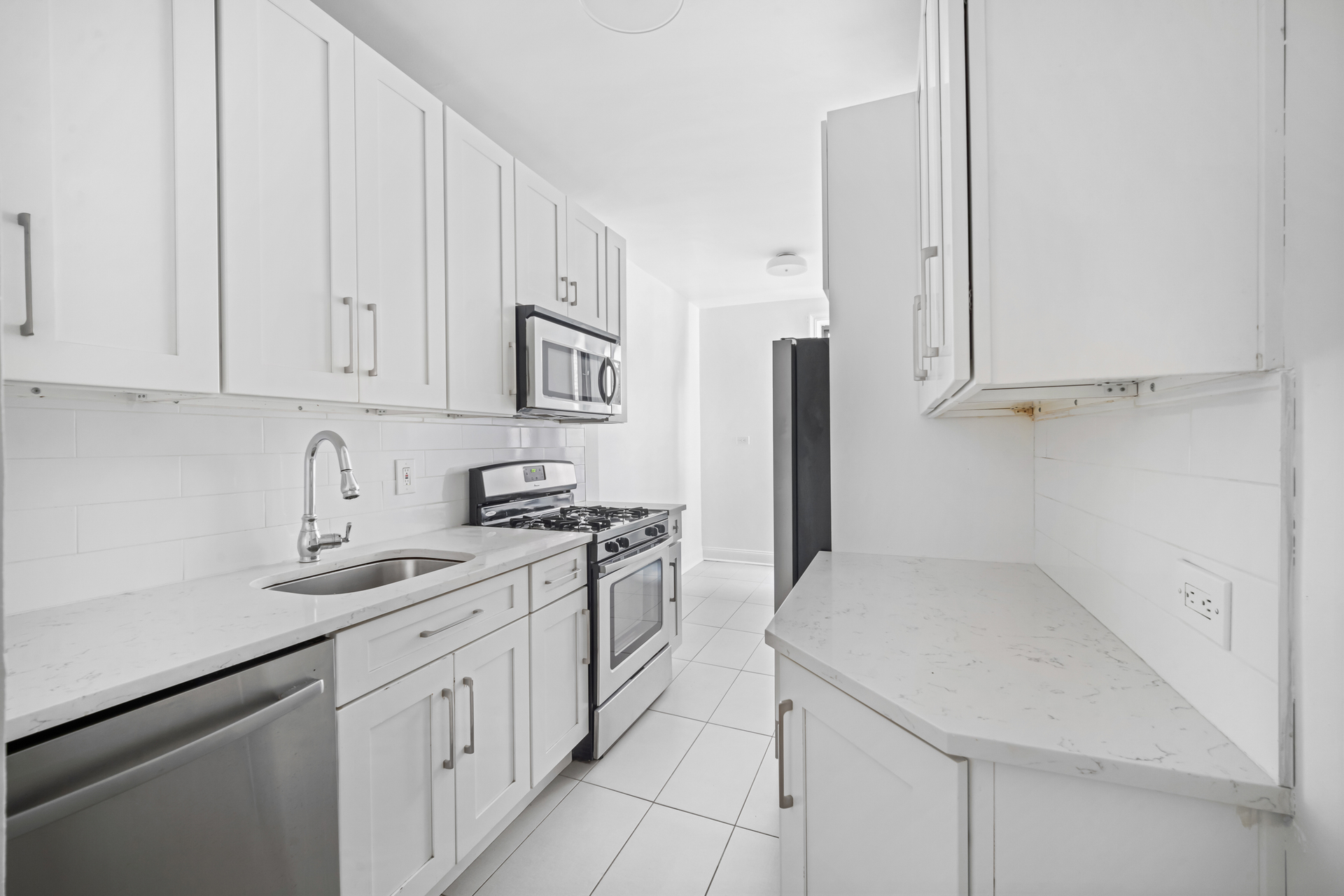 1701 Albemarle Road, Unit B5 Brooklyn, NY 11226 - Photo 11 of 15