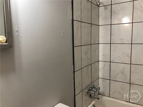 $299,900 | 260 Park Ridge Drive, Athens, GA 30605