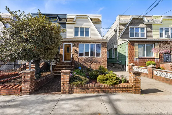 $600,000 | 94-09 Linden Boulevard | Ozone Park