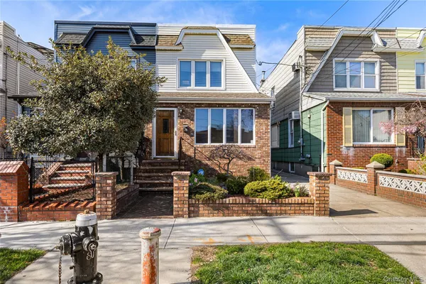 $600,000 | 94-09 Linden Boulevard | Ozone Park