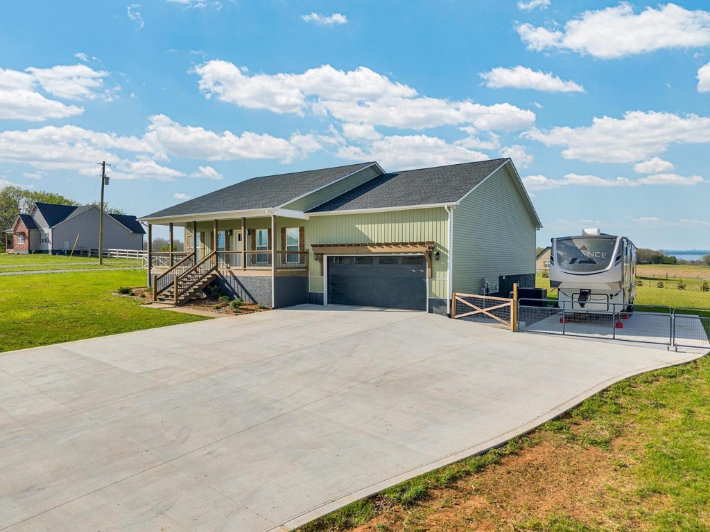 2571 Wildcat Road Sparta, TN 38583 - Photo 3 of 42