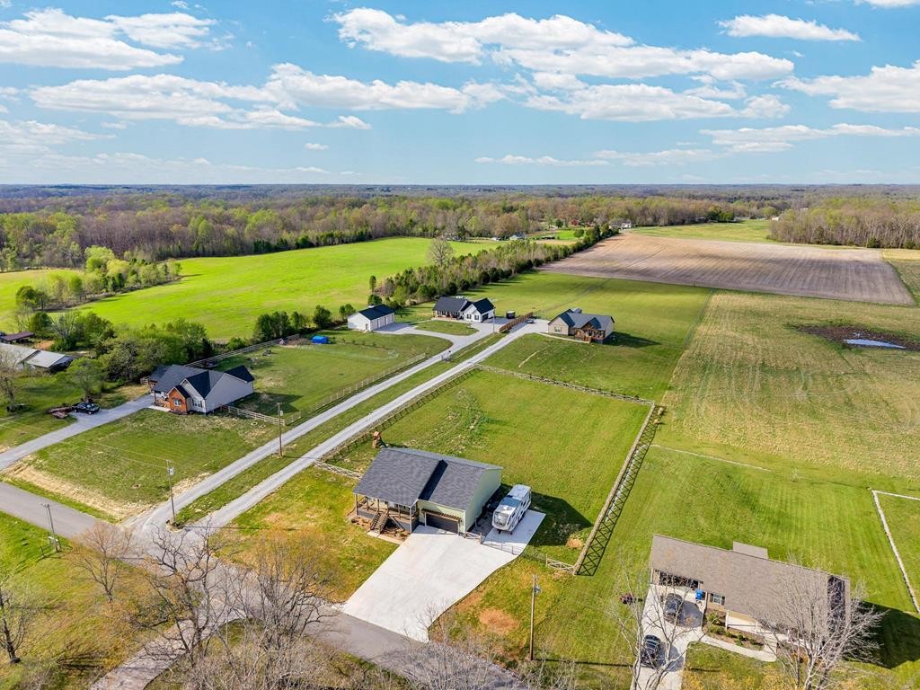 2571 Wildcat Road Sparta, TN 38583 - Photo 40 of 42