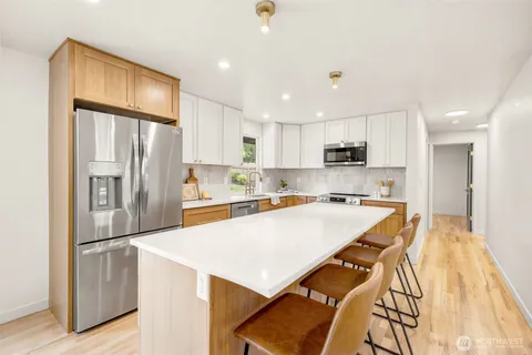 $589,950 | 30032 5th Avenue Southwest, Federal Way, WA 98023