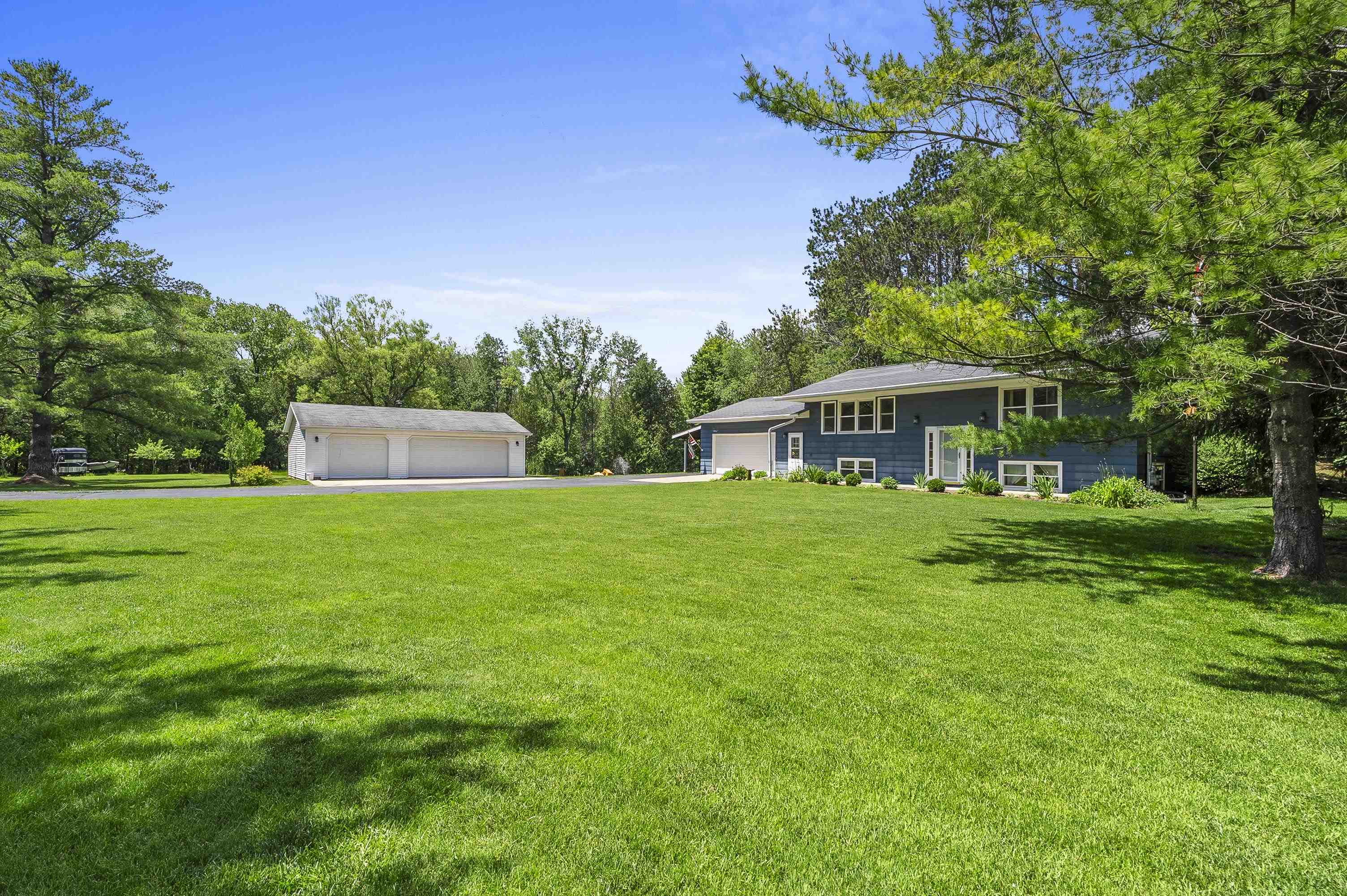 131 Dekard Road Little Suamico, WI 54141 - Photo 5 of 58