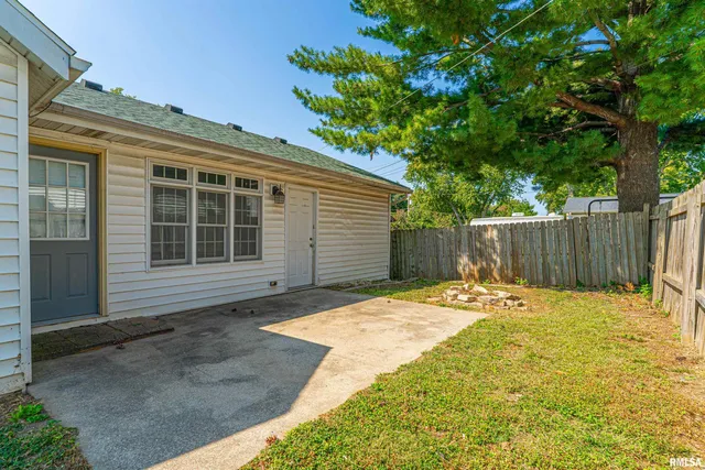 $96,000 | 626 7th Street, Lincoln, IL 62656