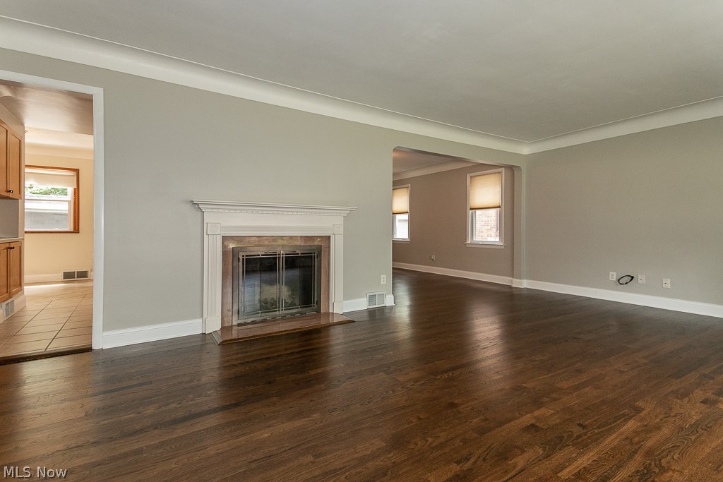 2338 Charney Road Cleveland, OH 44118 - Photo 8 of 24 Gallery Image 8