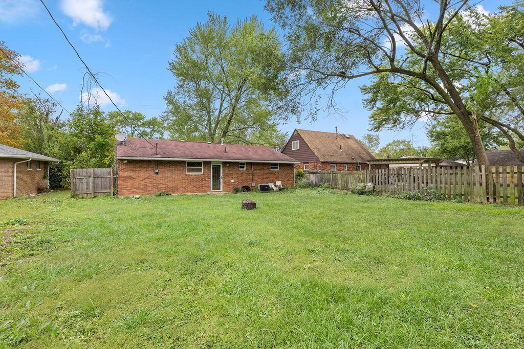 5155 Drivemere Road Hilliard, OH 43026 - Photo 23 of 24 5155DrivemereRoad_Hommati102(4) - Copy