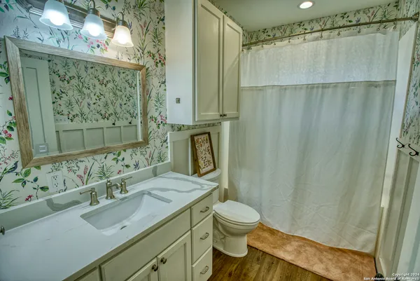 $828,900 | 623 Fm 1796, Utopia, TX 78884