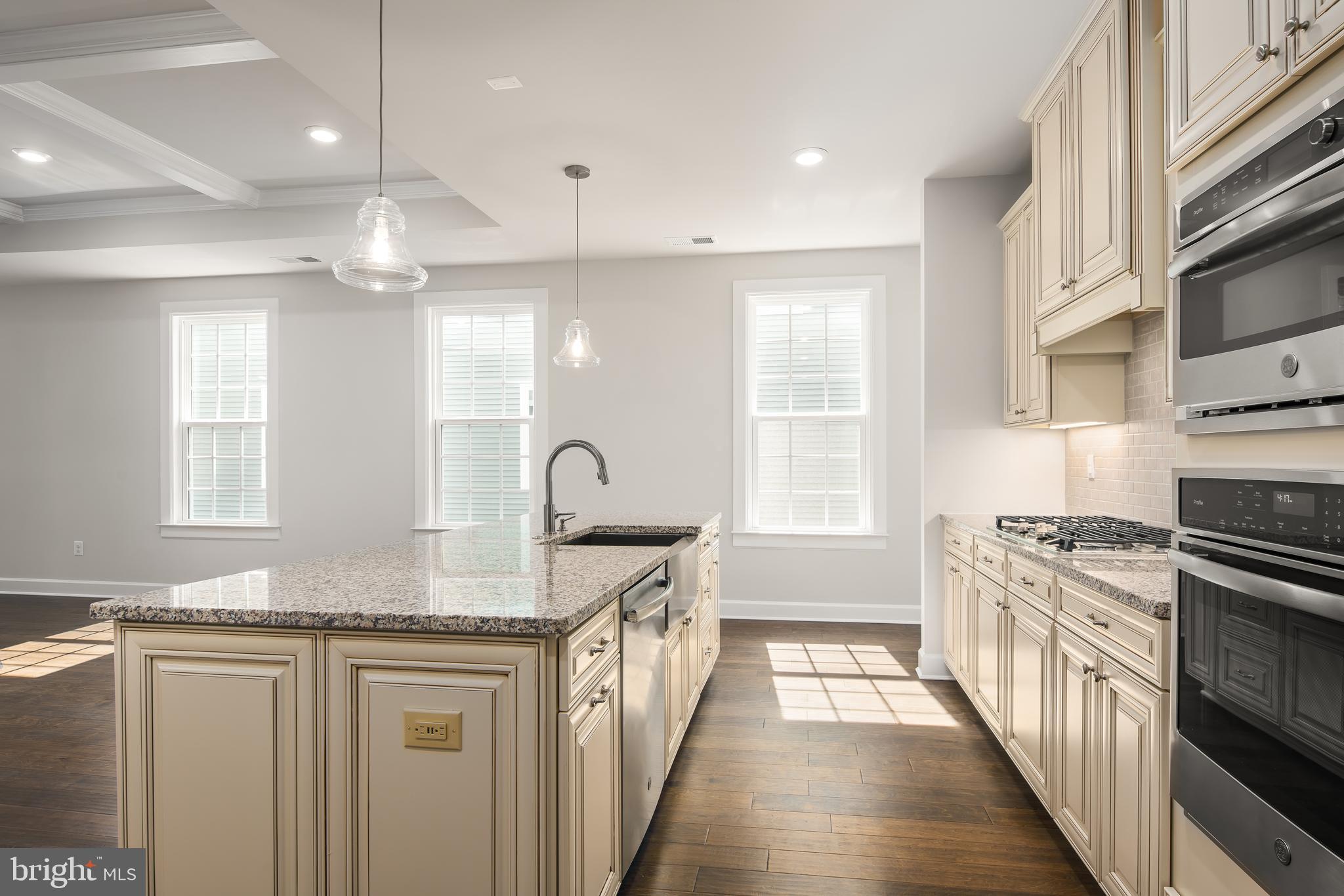 1226 Oleander Way Odenton, MD 21113 - Photo 7 of 37 Kitchen