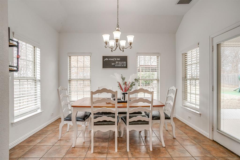 707 Brandt Street Grandview, TX 76050 - Photo 12 of 39