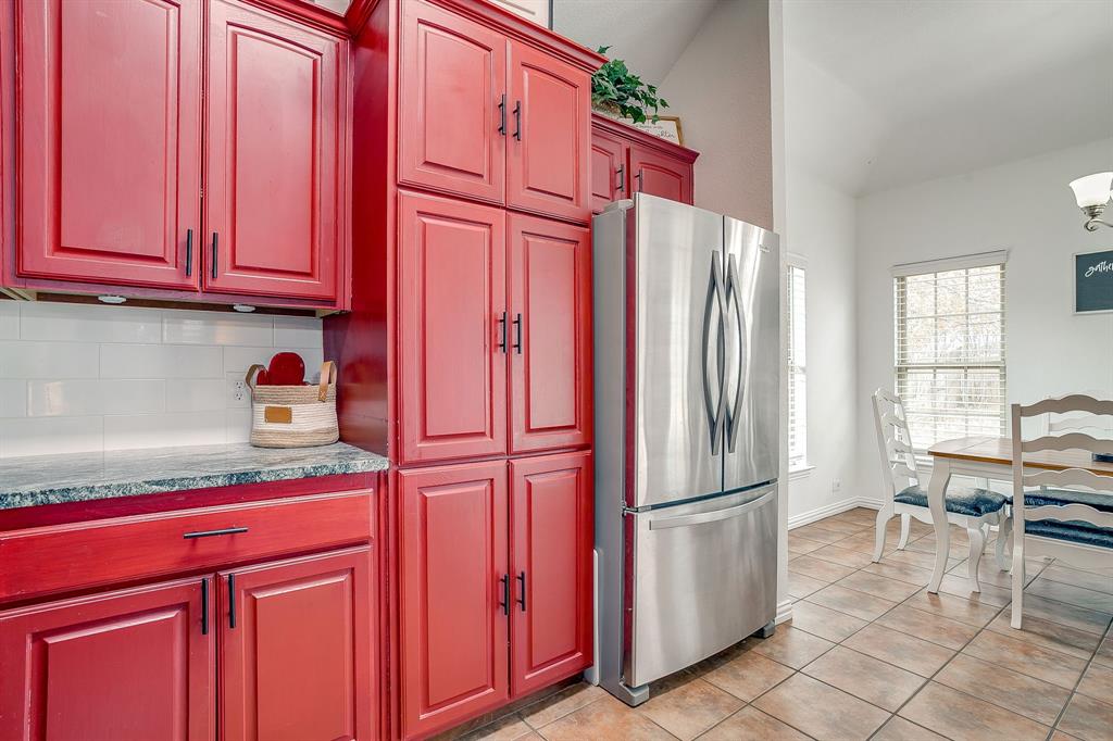 707 Brandt Street Grandview, TX 76050 - Photo 17 of 39