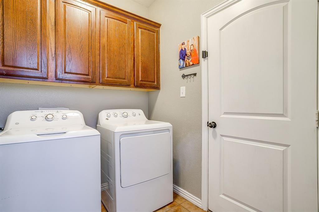 707 Brandt Street Grandview, TX 76050 - Photo 18 of 39