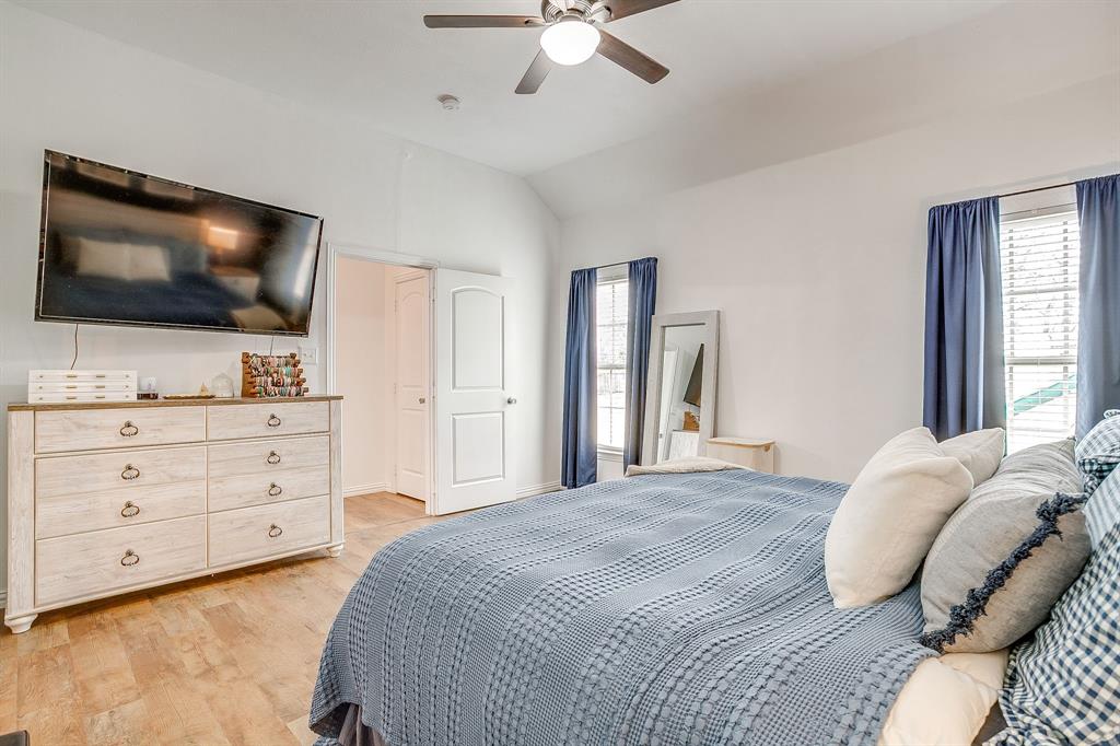 707 Brandt Street Grandview, TX 76050 - Photo 22 of 39