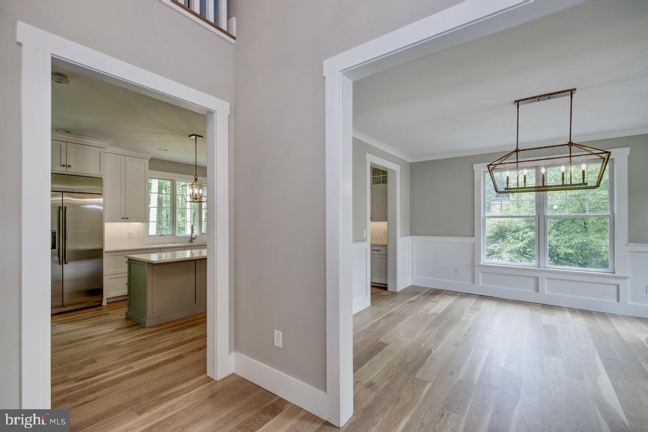 717 Laurel Lane Wayne, PA 19087 - Photo 4 of 20 Gallery Image 4