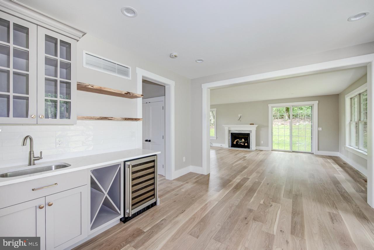 717 Laurel Lane Wayne, PA 19087 - Photo 10 of 20 Gallery Image 10