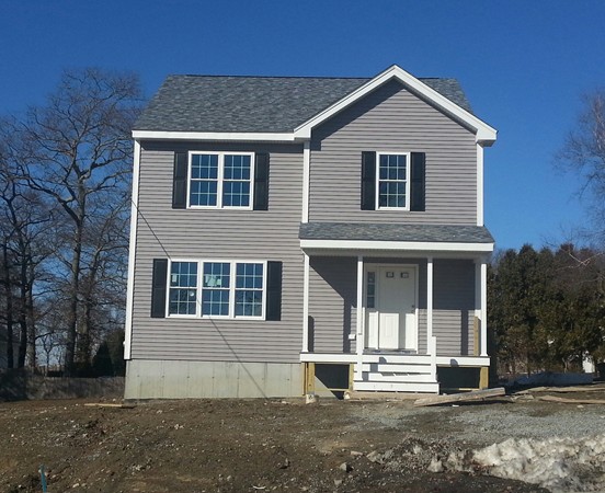 596 Spencer Street Fall River, MA 02721 - Photo 1 of 4 Gallery Image 1