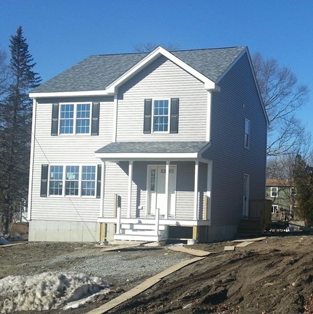 596 Spencer Street Fall River, MA 02721 - Photo 3 of 4 Gallery Image 3