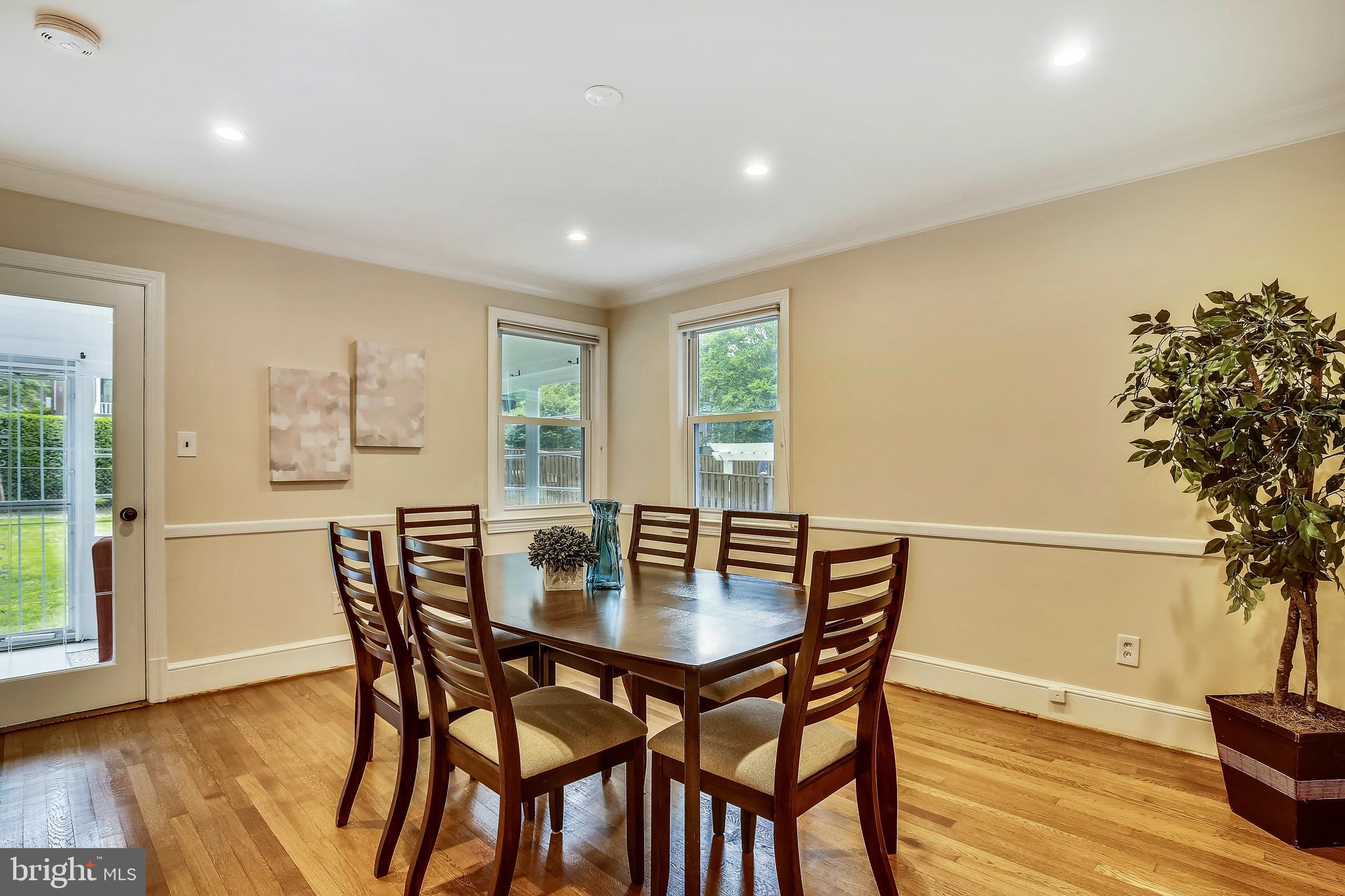 1650 Primrose Road Northwest Washington, DC 20012 - Photo 9 of 40 Dining Room