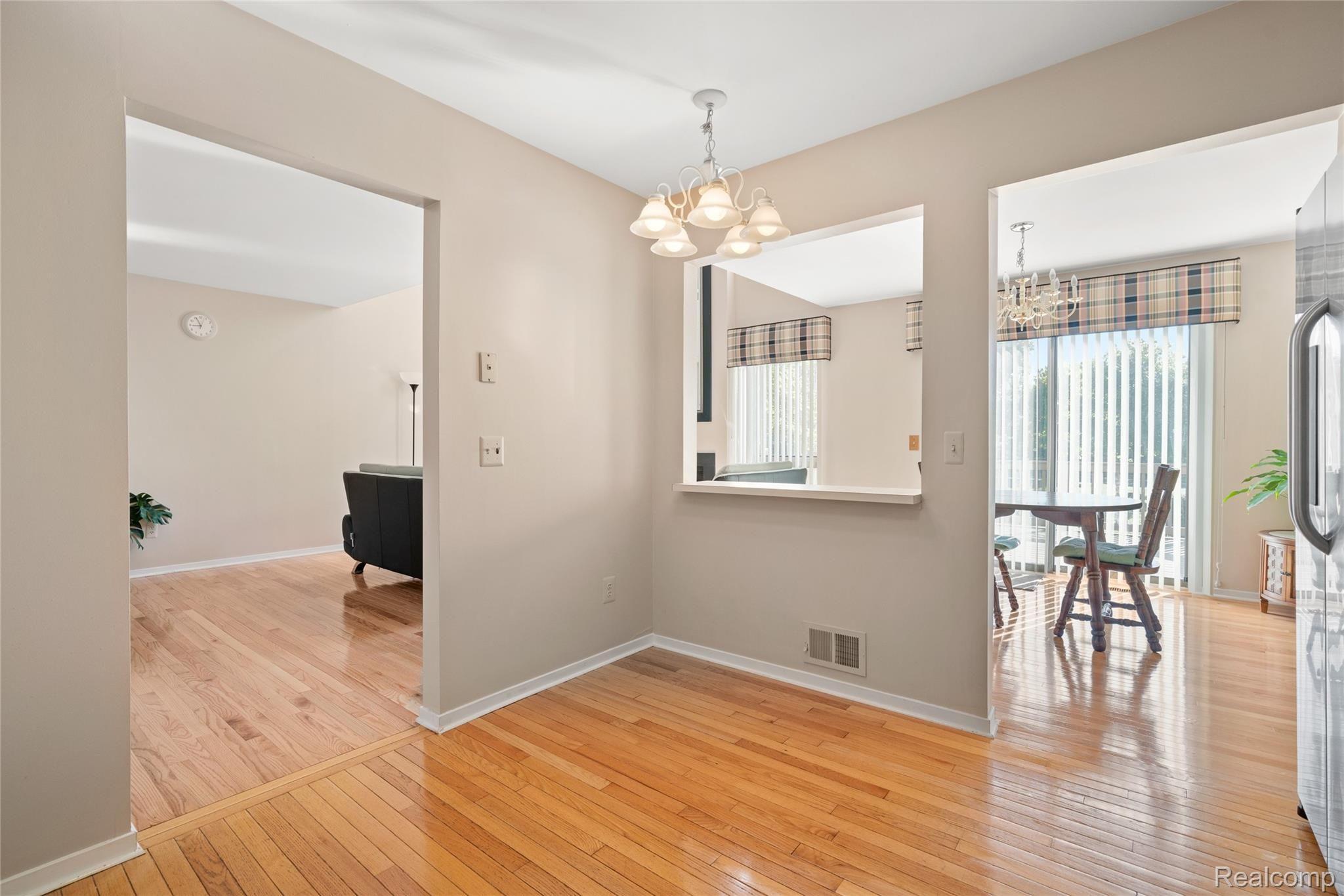 706 Preston Court Rochester, MI 48307 - Photo 16 of 29 Preston-16.jpg