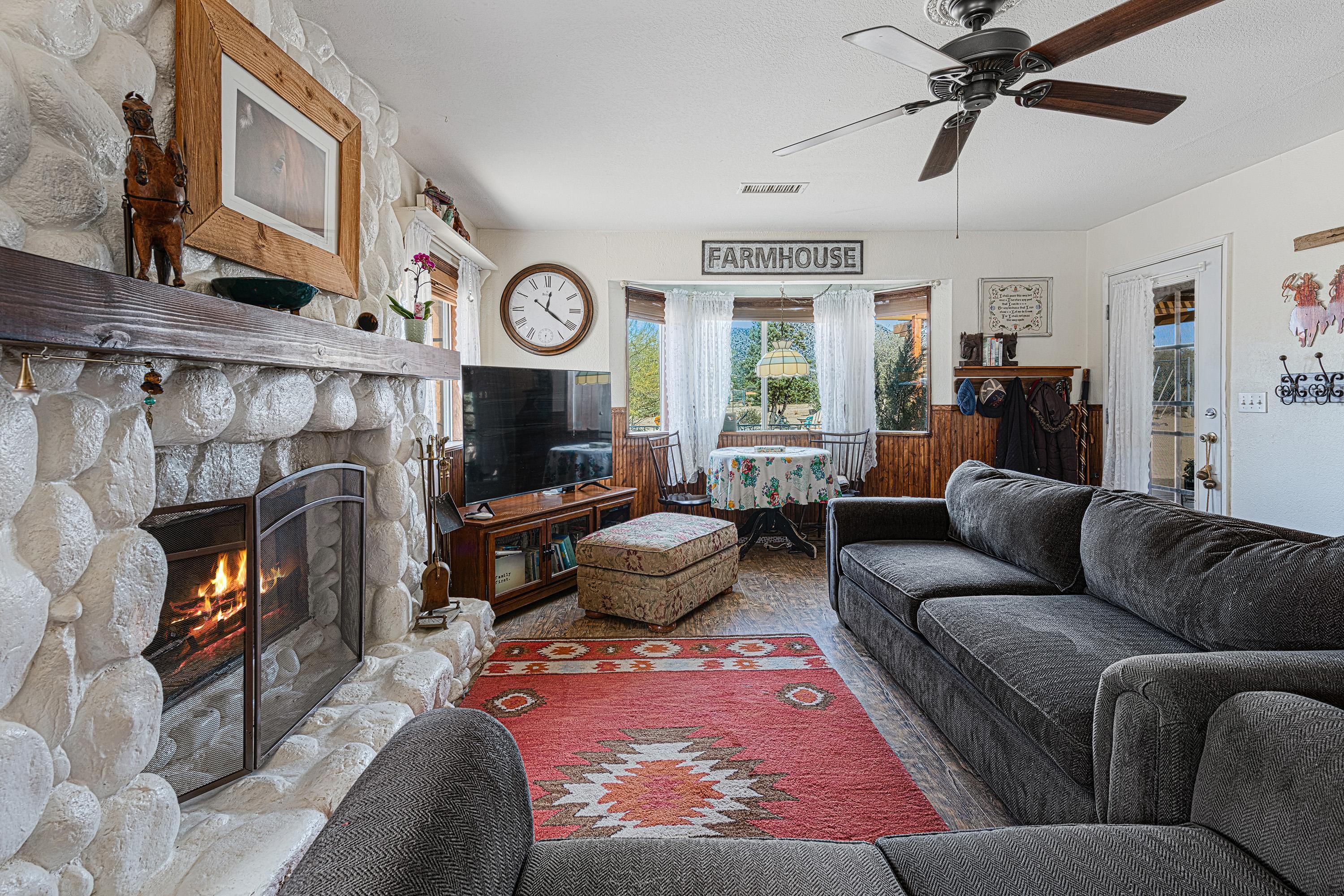 68817 Delemont Mountain Center, CA 92561 - Photo 11 of 32 1119