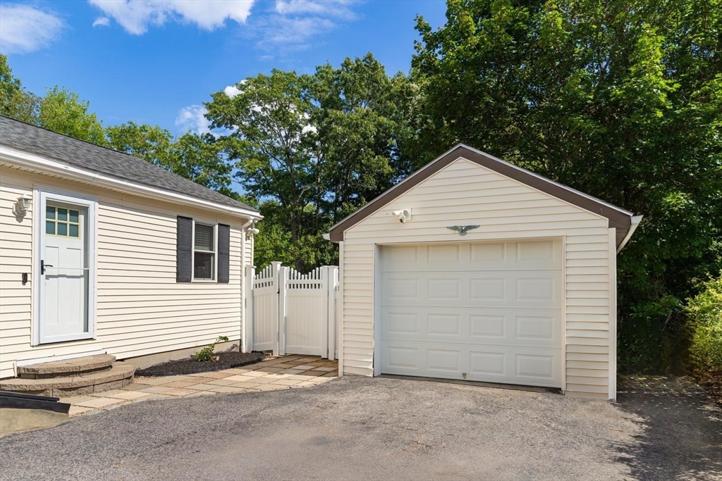 33 Griffin Road Peabody, MA 01960 - Photo 34 of 35 Gallery Image 34