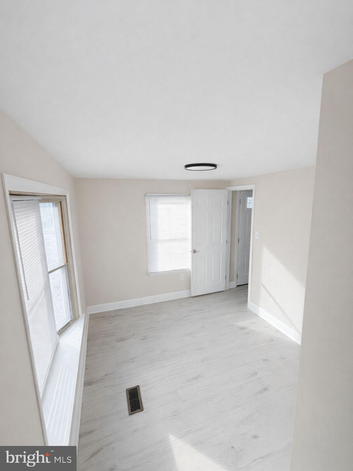 885 Buttonwood Avenue Spring City, PA 19475 - Photo 9 of 10