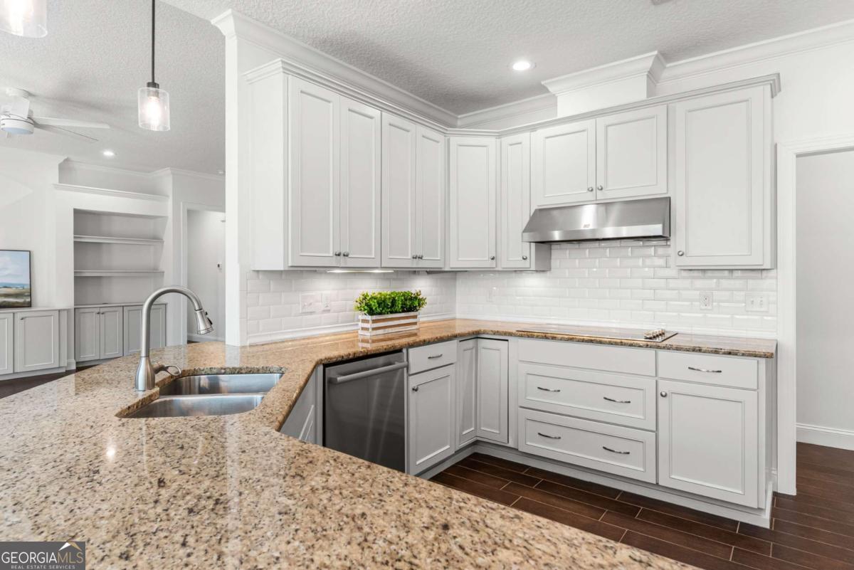 402 The Strand St. Marys, GA 31558 - Photo 14 of 39