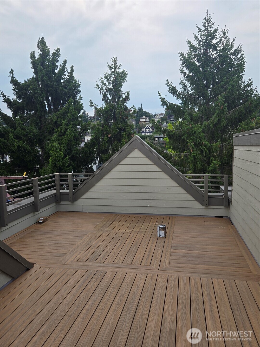 1817 11th Avenue West, Unit F Seattle, WA 98119 - Photo 18 of 20