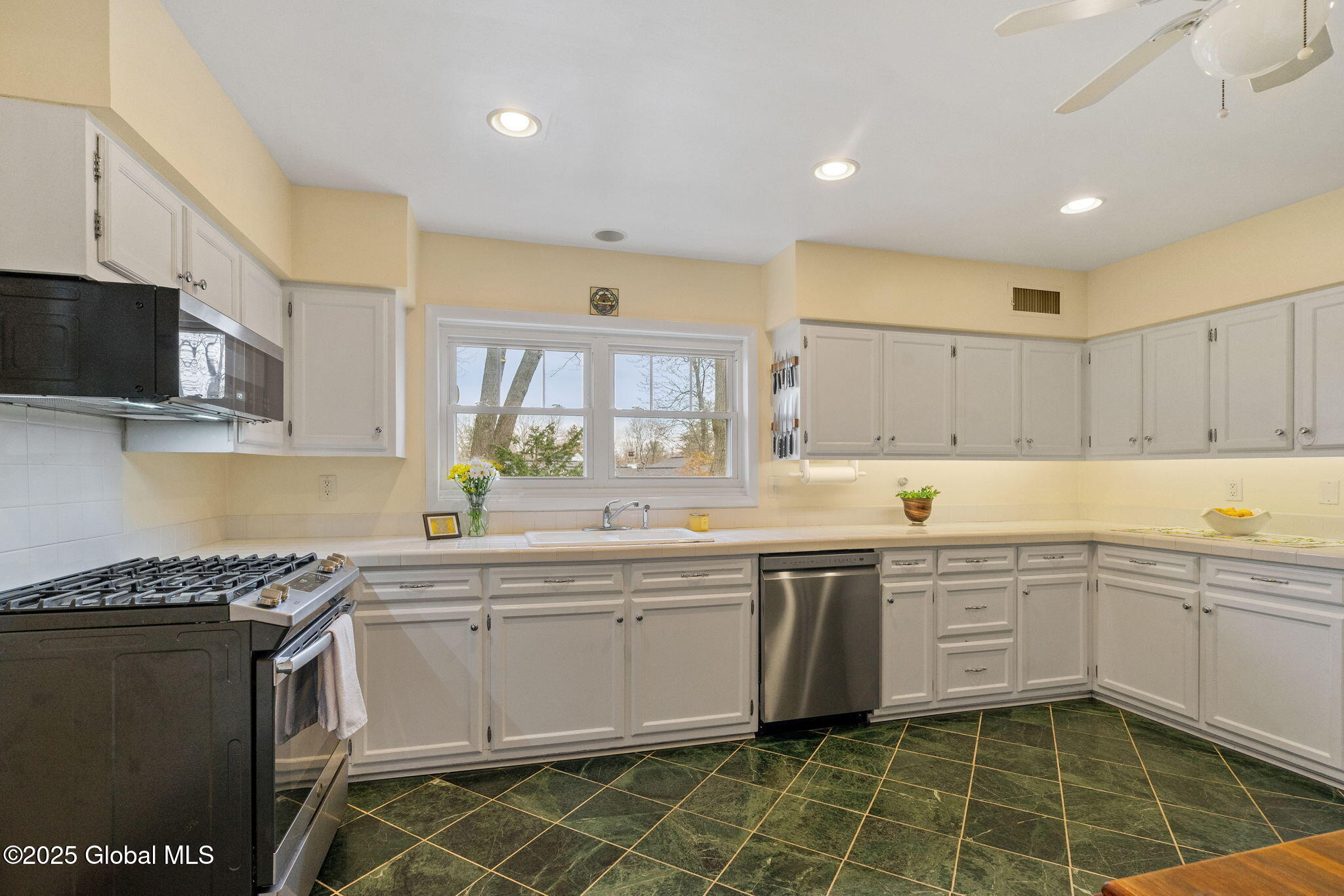 68 Spring Avenue Latham, NY 12110 - Photo 4 of 46 11-web-or-mls-68-spring-ave