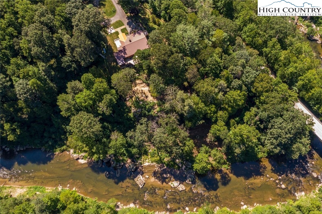 389 Auborn Trivette Road Sugar Grove, NC 28679 - Photo 3 of 49