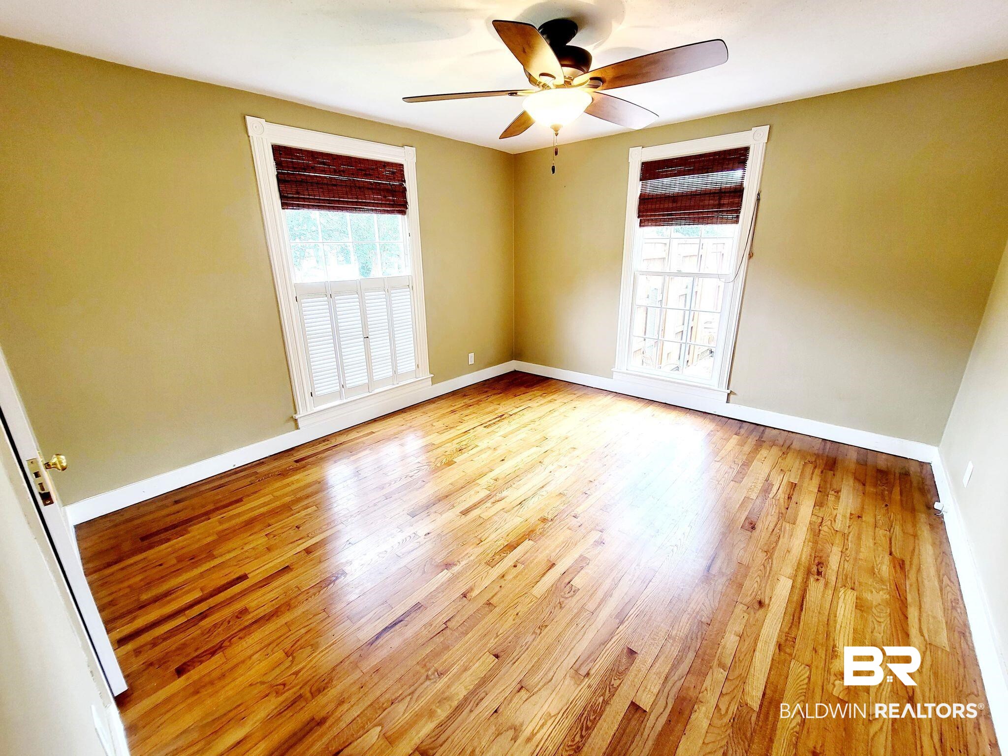 2005 Emogene Street Mobile, AL 36606 - Photo 7 of 32
