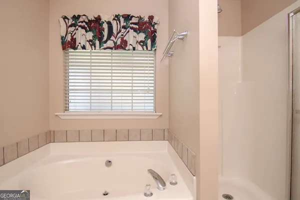 $242,500 | 125 Knights Bridge, Warner Robins, GA 31093