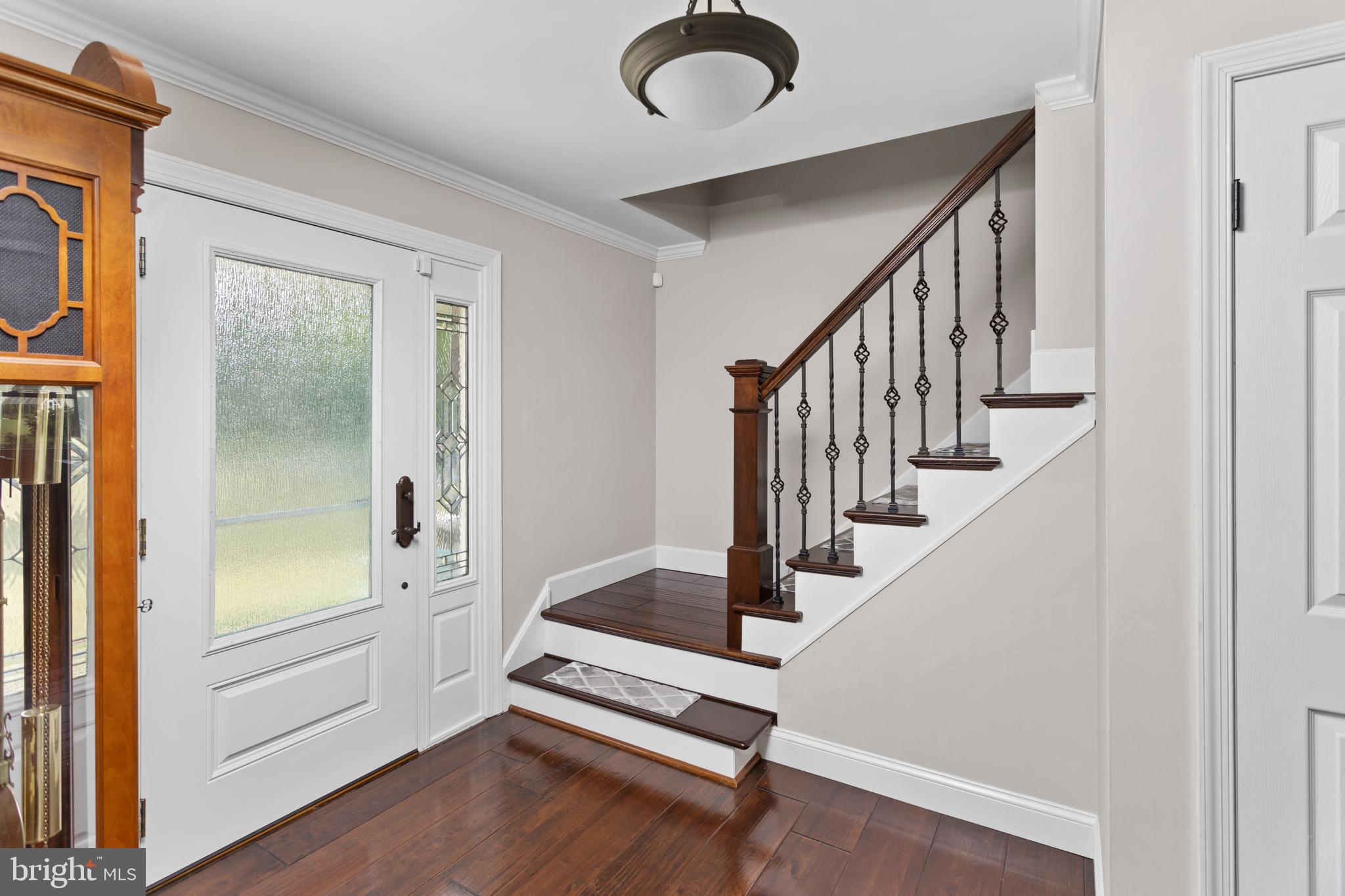 146 Hankins Road Hightstown, NJ 08520 - Photo 9 of 41 Staircase