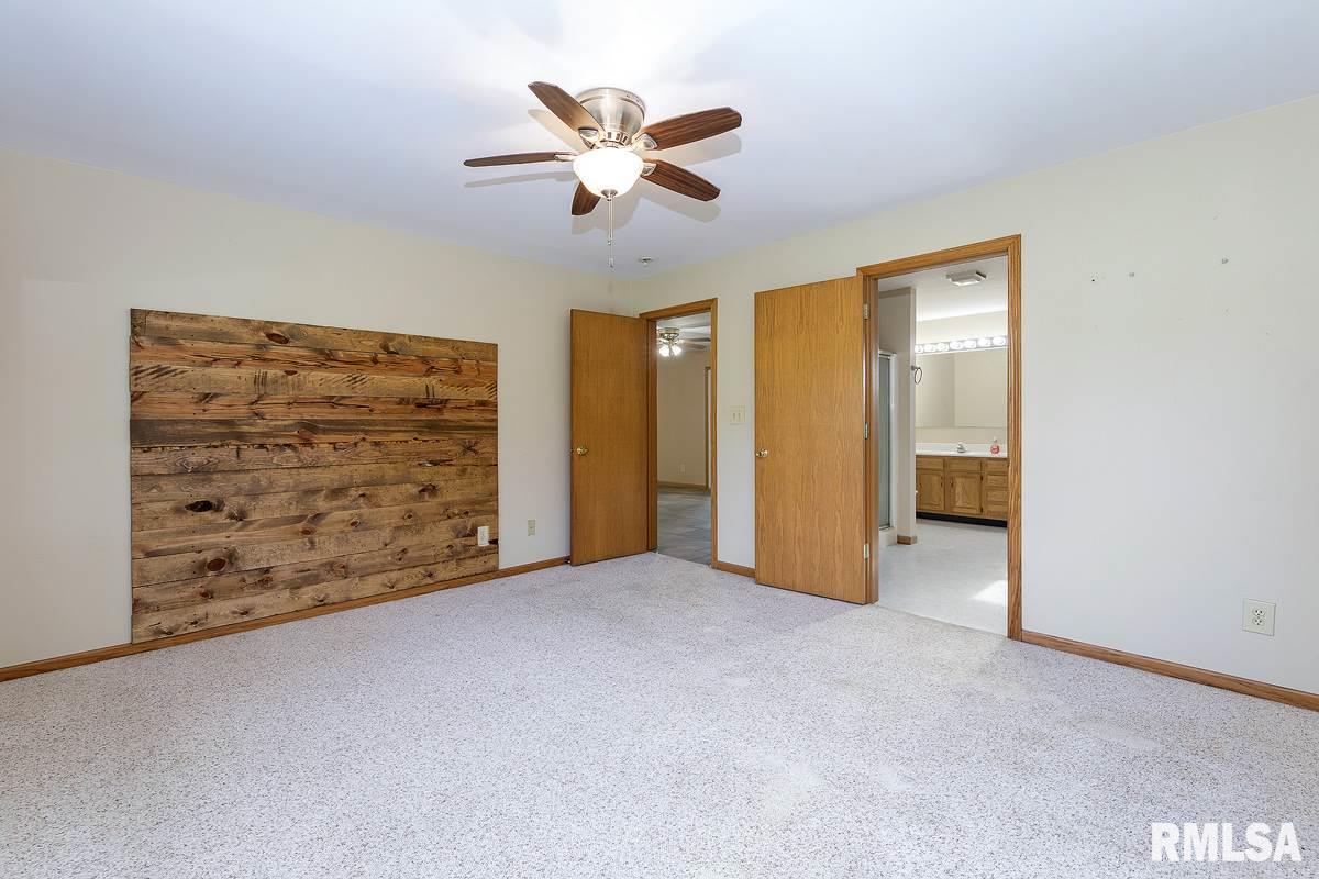 10218 108th Street West Taylor Ridge, IL 61284 - Photo 11 of 23 Gallery Image 11