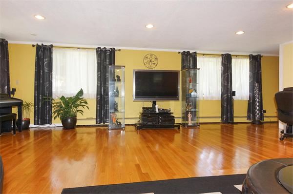 46 Donald Road Burlington, MA 01803 - Photo 11 of 25 Gallery Image 11
