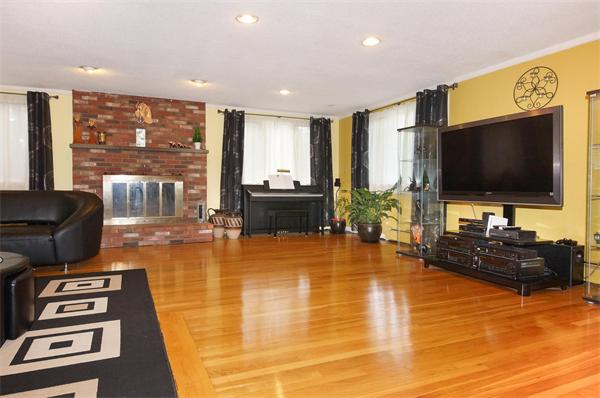 46 Donald Road Burlington, MA 01803 - Photo 8 of 25 Gallery Image 8