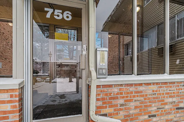 $109,000 | 756 West Kilgore Road, Unit 306, Kalamazoo, MI 49008