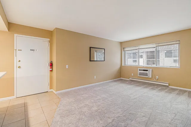 $109,000 | 756 West Kilgore Road, Unit 306, Kalamazoo, MI 49008