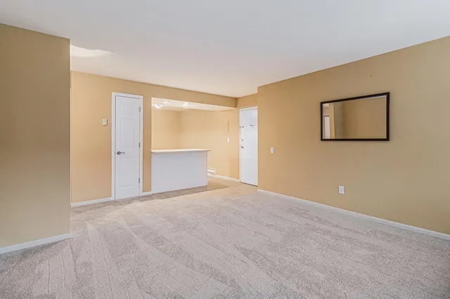 $109,000 | 756 West Kilgore Road, Unit 306, Kalamazoo, MI 49008