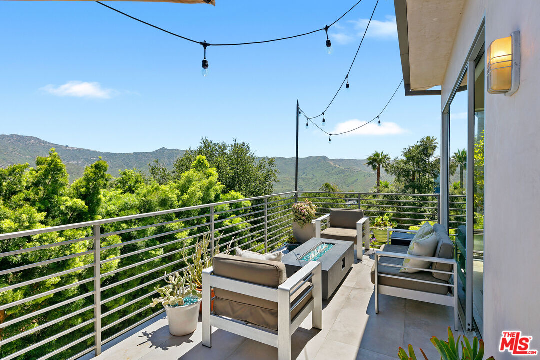 2028 Corral Canyon Road Malibu, CA 90265 - Photo 18 of 44