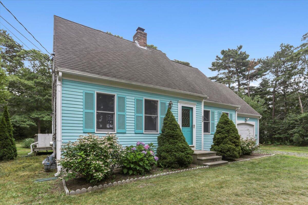 312 Cotuit Road Sandwich, MA 02563 - Photo 2 of 20 02-IMG_0175