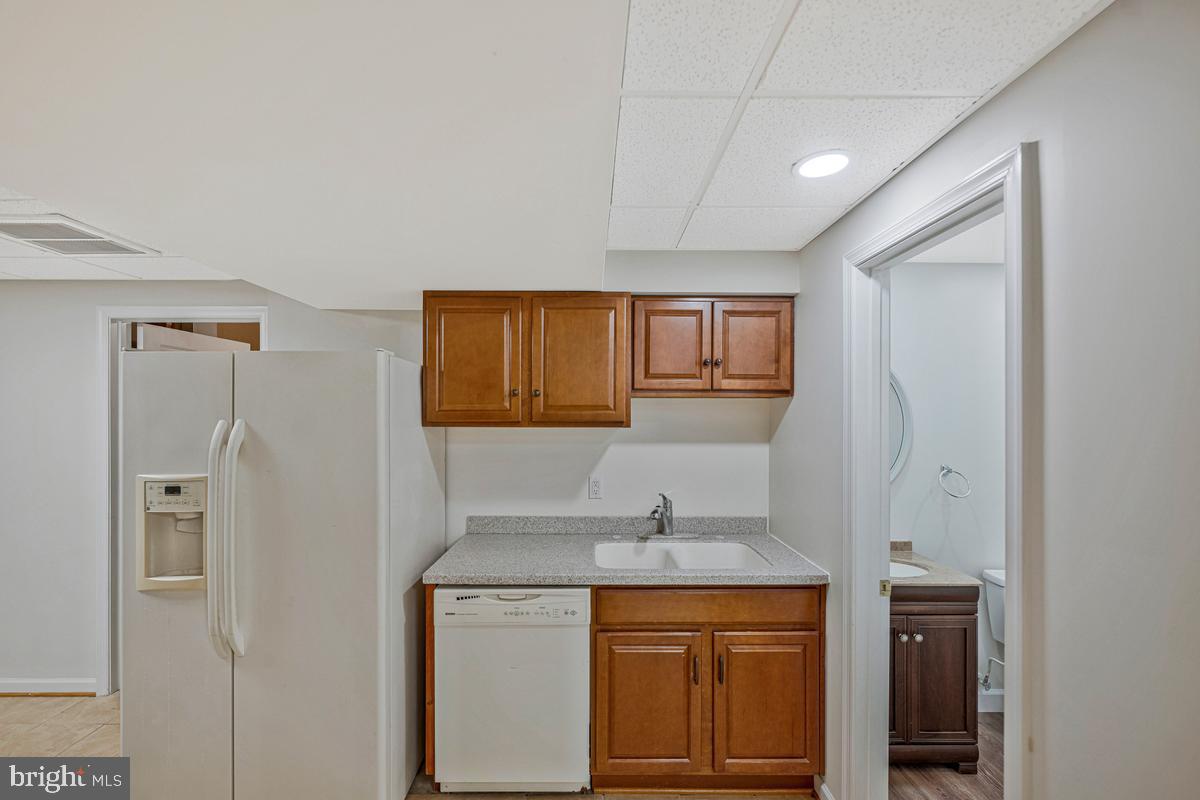 7185 Hawthorne Road La Plata, MD 20646 - Photo 42 of 59 Charming basement