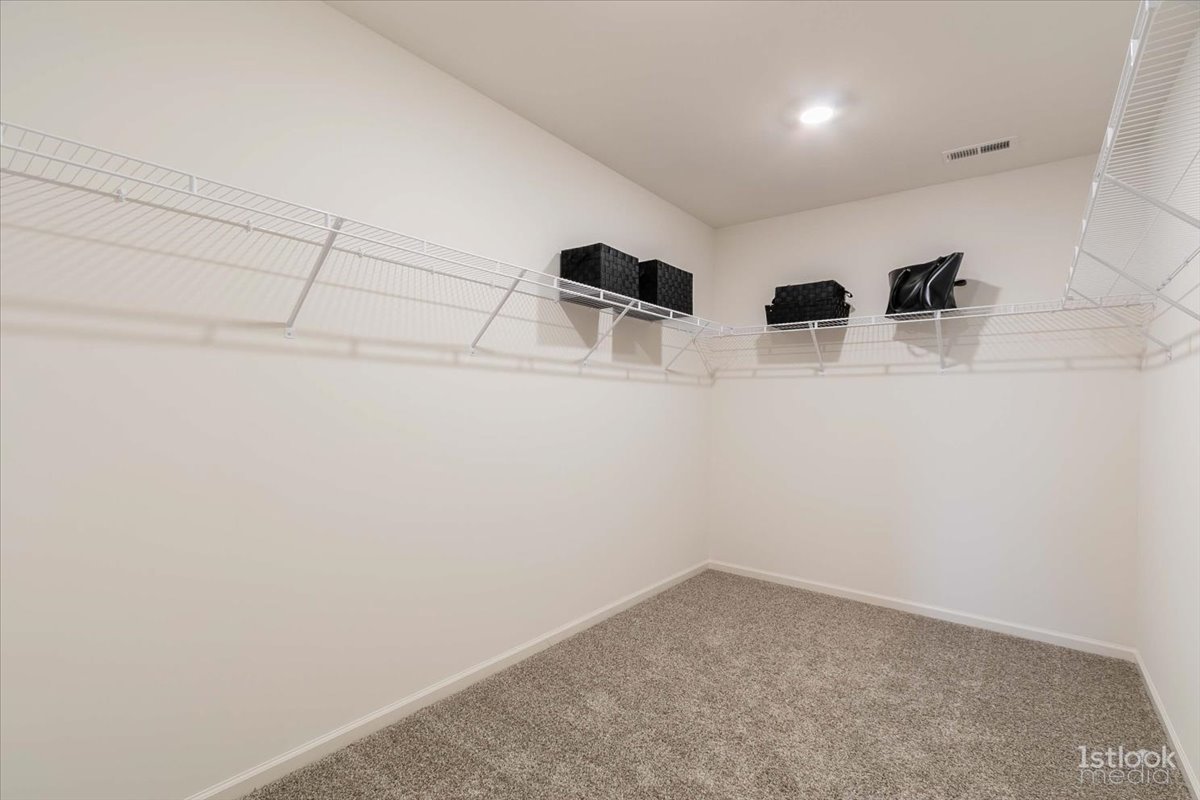 10453 Privet Drive St. John, IN 46307 - Photo 16 of 37 a view of room with walk in closet