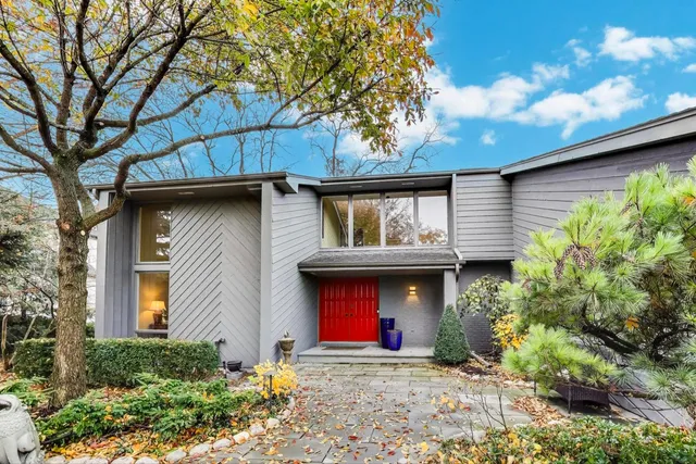 $975,000 | 11515 Burr Oak Lane, Burr Ridge, IL 60527