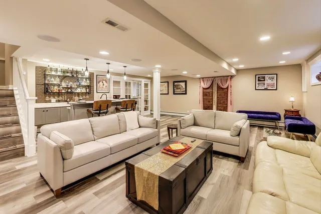 $975,000 | 11515 Burr Oak Lane, Burr Ridge, IL 60527