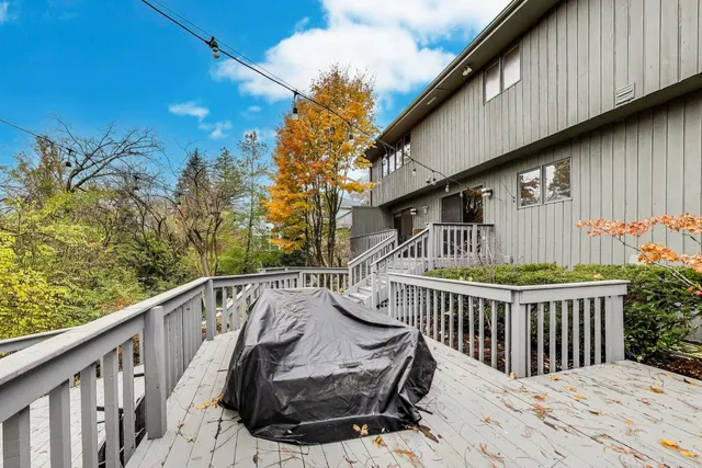 $975,000 | 11515 Burr Oak Lane, Burr Ridge, IL 60527