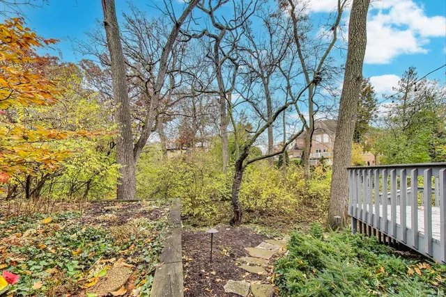 $975,000 | 11515 Burr Oak Lane, Burr Ridge, IL 60527